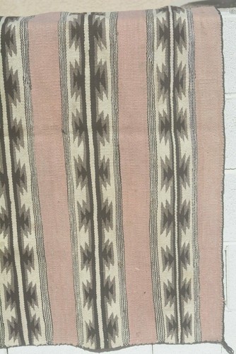 Vintage Large Navajo Handwoven Crystal Pattern Rug 65.5" x 49.5" - Picture 4 of 12