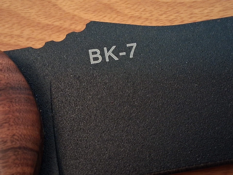 Cuchillo utilitario de combate KABAR BECKER BK7 funda de cuero personalizada mango de nogal EE. UU. Foto 3 de 4