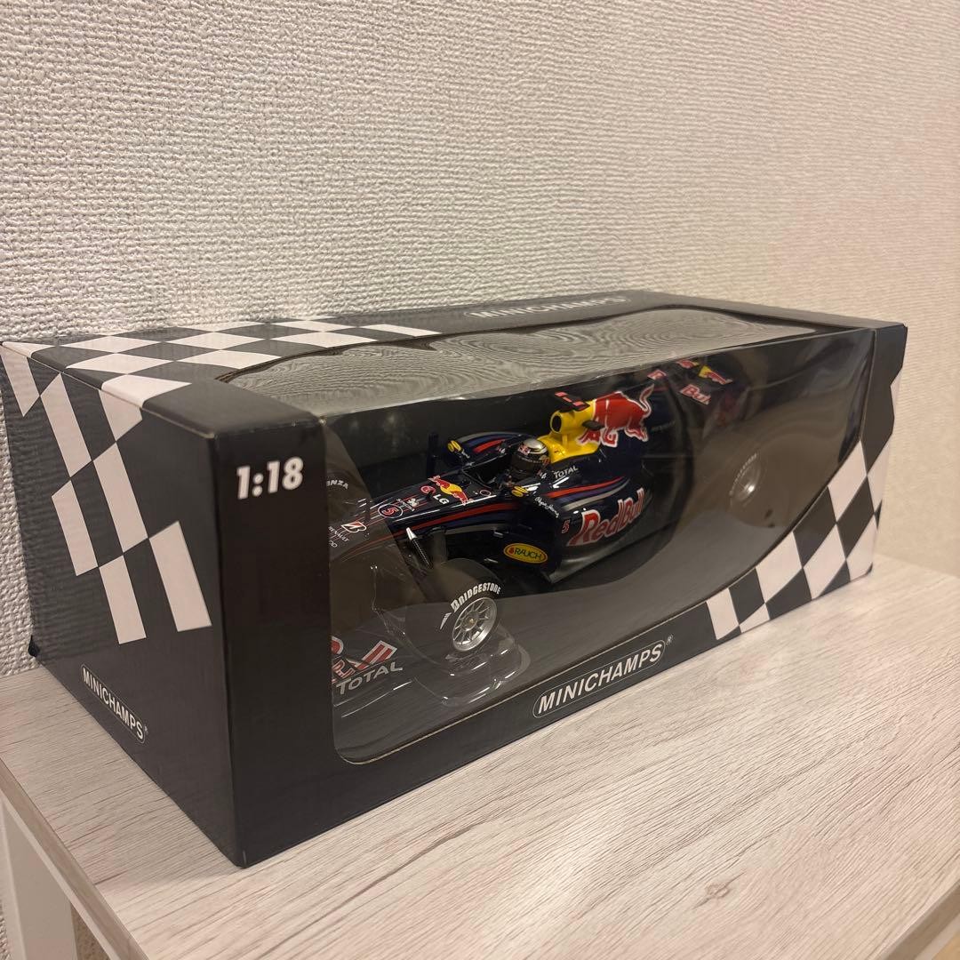 MINICHAMPS 1/18 Red Bull RB7 S Vettel 2011 | eBay