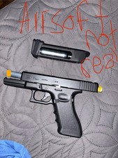 Pickup only Umarex Glock G17 Gen 4 CO2 BB 6mm Airsoft 23 Rounds with fake button