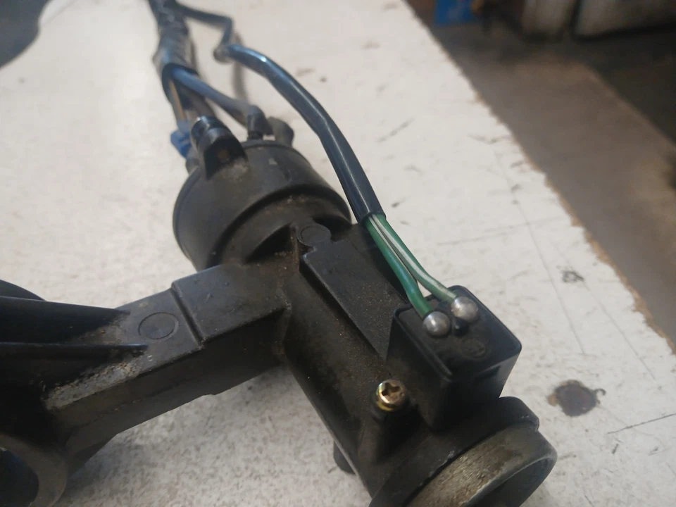 89 Trooper Isuzu Interruptor de bloqueo de encendido Llave Carcasa palo usado VERIFICAR SU CORRECTO Foto 2 de 4