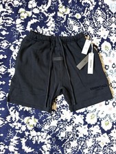 Essentials Fear of God Men s Black Sweat Shorts Drawstring Logo Pockets Size S