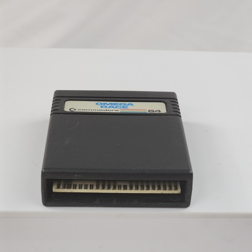 Omega Race (Commodore 64 1983) (Module / Cartridge) C64 Classic Game Tested VG - Picture 5 of 6