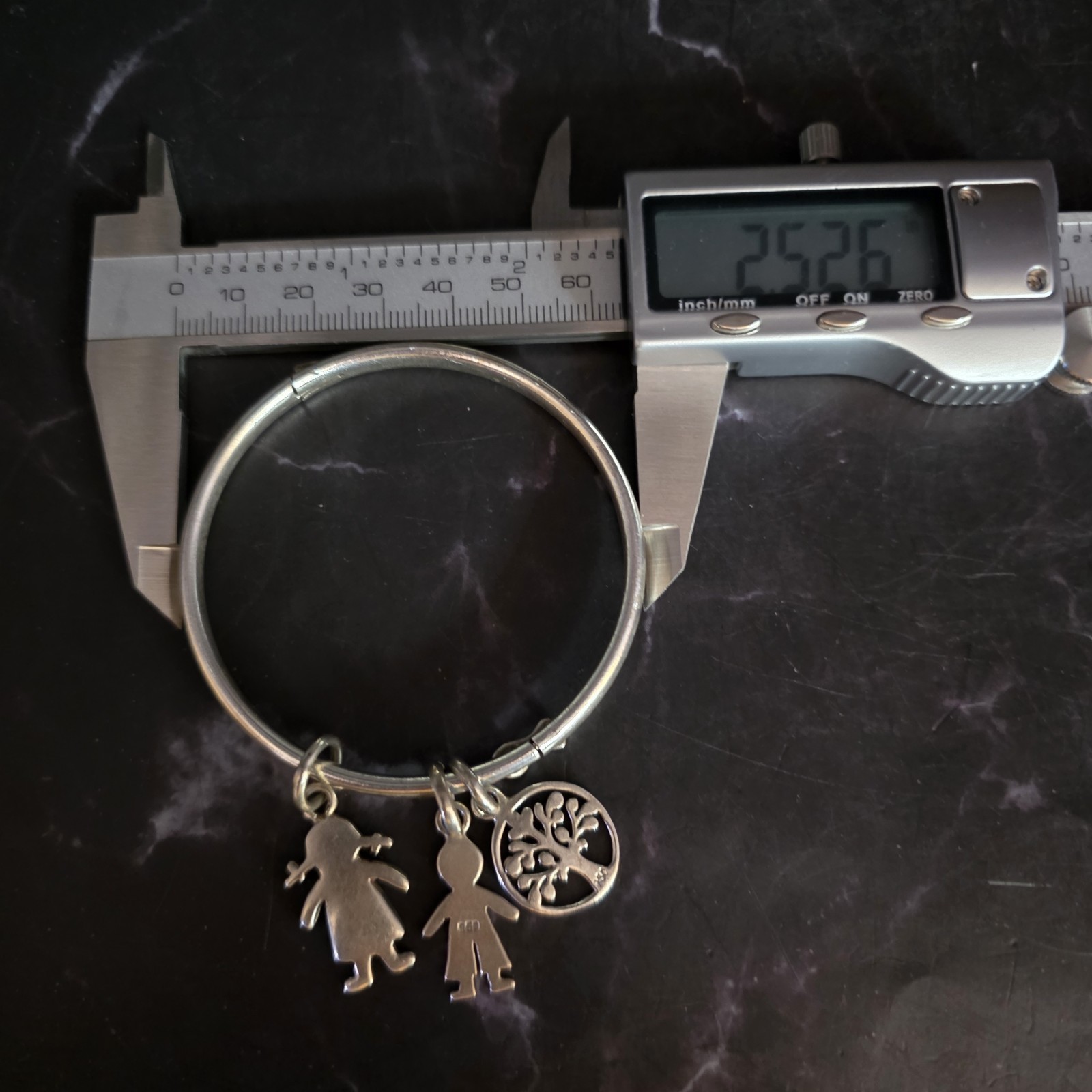 Vtg Solid 950 Silver Bangle Charm Bracelet - image 4