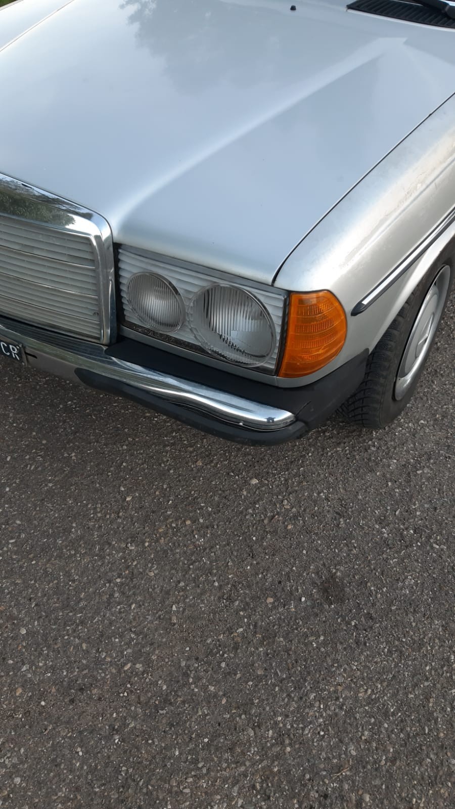 MERCEDES W123 foto 3