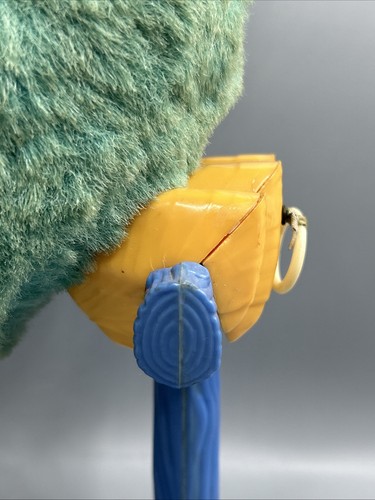 Animal Yacker Talking Parrot Crackers - Picture 22 of 22