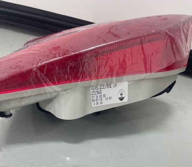 Maserati Gran Turismo Pass/Rear side Tail Lamp 231568, Shipping not Incl.