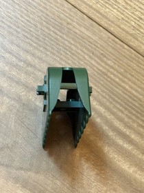 Horse Barding Ruffled Edge With Kingdoms Dragon Shield And Armor Pattern