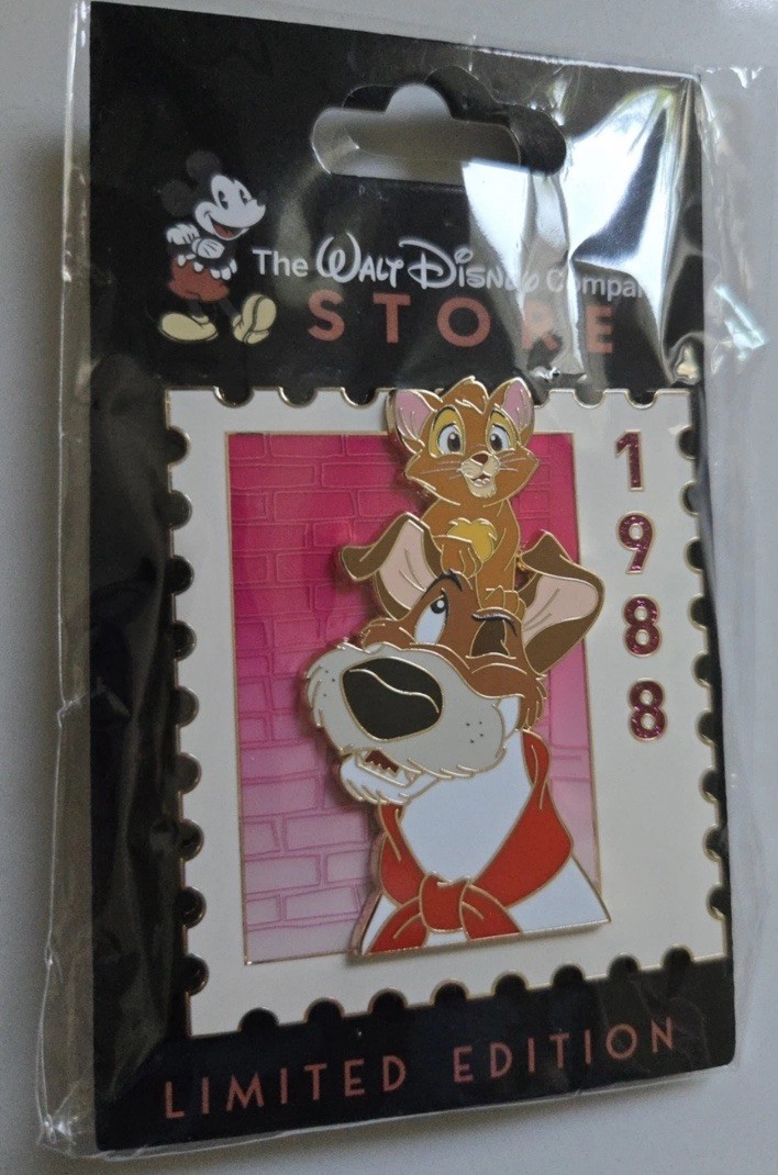 D23 Expo Pin - Ultimate Disney Stamps - Dodger and Oliver -  LE 500