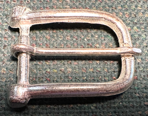 LOT OF 8 BELT BUCKLES AS PICTURED APPROX. 1-1/2 IN X 2 IN LONG - Picture 3 of 5