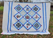 Vintage Quilt Blue Hand Applique Designs Folk Art 109 x 100