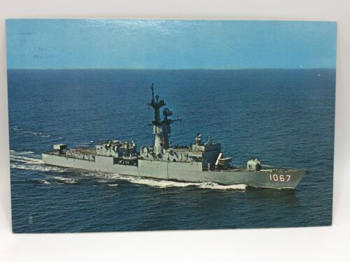 Postcard USS Francis Hammond Anti-Submarine Destroyer US Navy 1067 Unposted - 第 1/2 張圖片