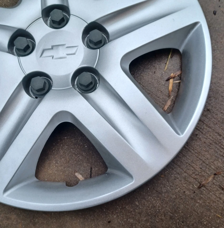 Tapacubos Chevrolet Malibu 2006-2011 se adapta a ruedas de 16 pulgadas 9597539. 3021 repintado Foto 4 de 4