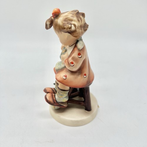 Hummel "Mother's Helper" Porcelain Figurine #133 5"H GERMANY TMK3 - Picture 4 of 11