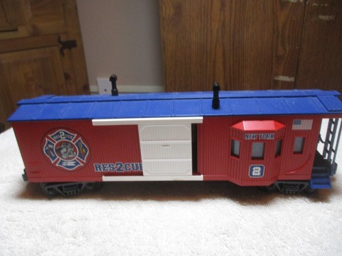 MTH O Scale New York Fire Dept. Res2Cue 4 Piece Train Set Complete Ready to Run - Picture 20 of 22