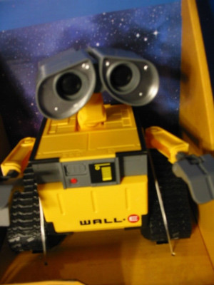 Wall-E  Remote Control Robot Figure Disney Pixar Ages 8+ NEW Factory Sealed