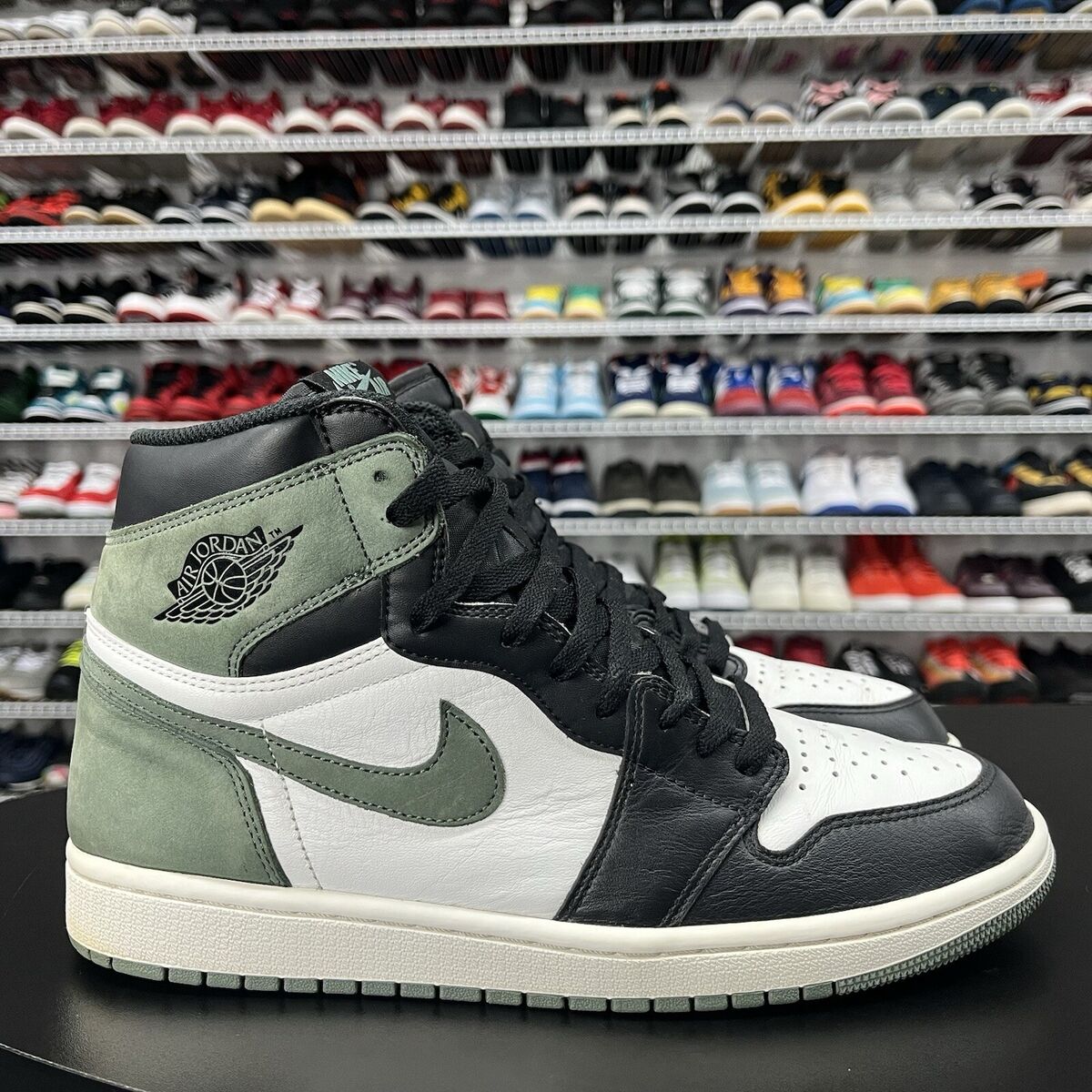 Nike Air Jordan 1 Retro High Clay Green 555088-135 Men's Nike Air Jordan 1 Retro High Clay Green 555088-135 Men's