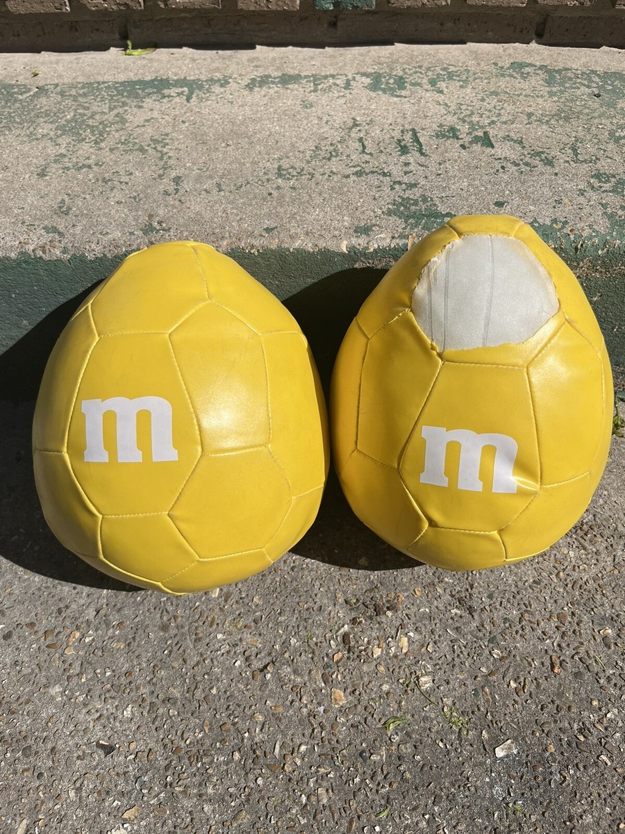 特撮 M&M's EURO LIMITED - SOCCER (RED) s-l400.jpg