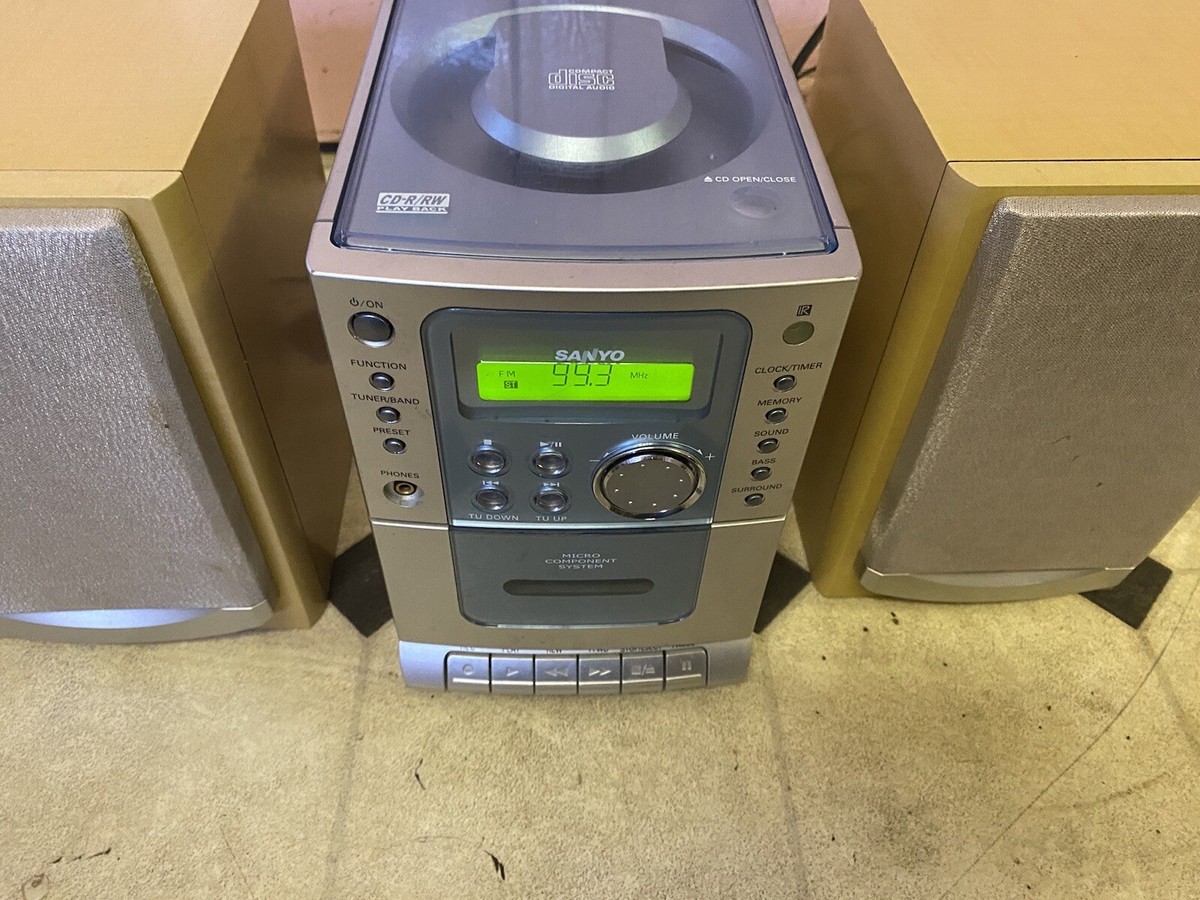 Sanyo DA1000 Micro Component System CD Tape Deck & FM Radio Sanyo DA1000 Micro Component System CD Tape Deck & FM Radio