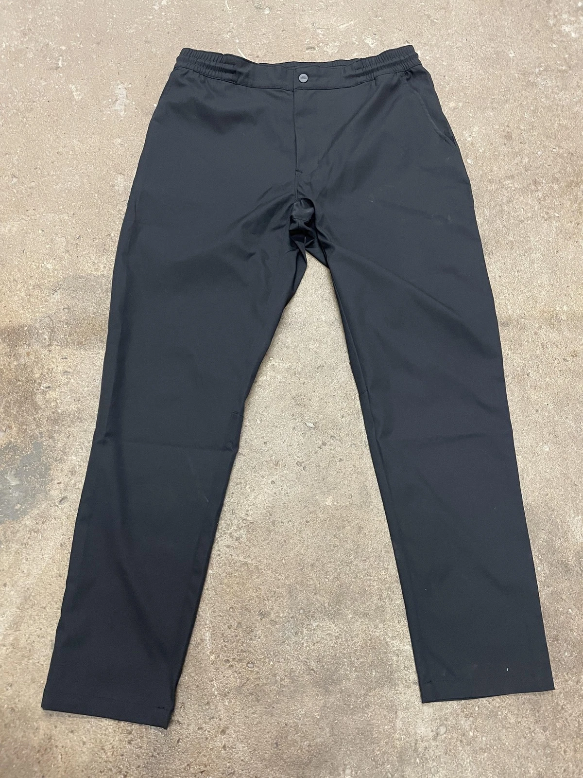 The North Face Pants Mens 34 Black Softshell Hiking Elastic Waist Zip Fly Trail
Opens in a new windo