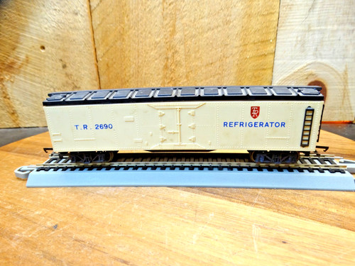 Tri-Ang Reino Unido escala HO 51' T.R. Reefer 2691 | Condition: Used