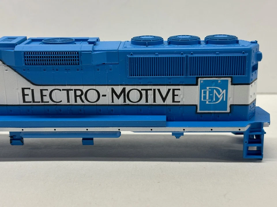 Athearn HO EMD Electro Motive SD60 Demo #7. 4765. Shell Only & Parts! - Image 4 of 4