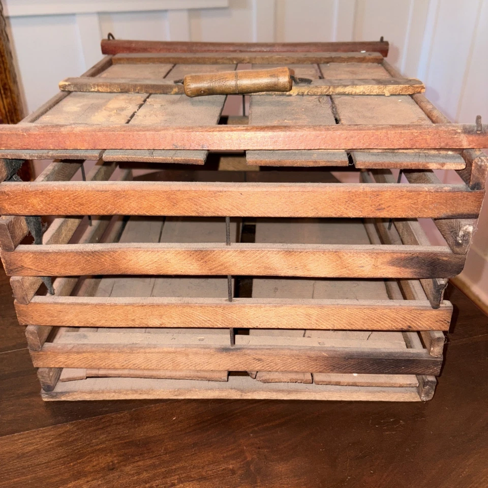 Antique c. 1903 Wooden Safety Egg Carrier Stamped "Humpty Dumpty" Michigan - Image 3 of 4