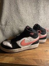 Nike Girls Shoes Size 7,5