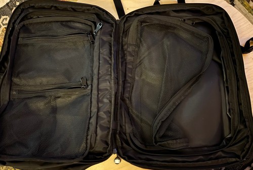 Duchamp Black Getaway Expandable Carry-On Travel Backpack Suitcase USB EUC - Picture 4 of 5