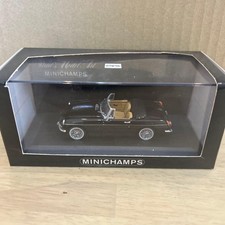 MINICHAMPS MG B CABRIOLET 1/43 BLACK BOX MINICHAMPS #489777