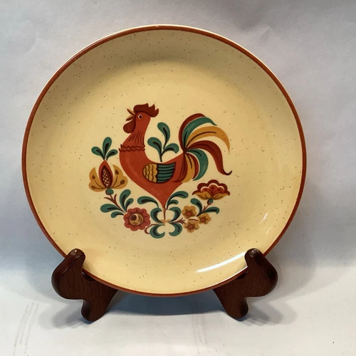 Vintage Taylor Smith Reveille Rooster Salad / Bread Plates 6.75" 6 3/4" Yellow