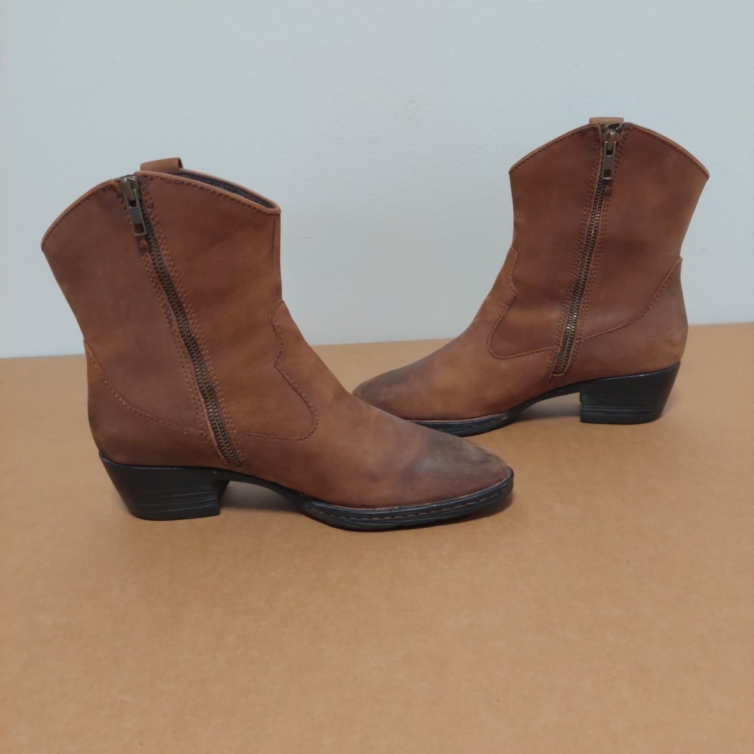BORN Brown Leather Side Zipper Western inspired KARIN Boots WOMEN'S SIZE 8.5