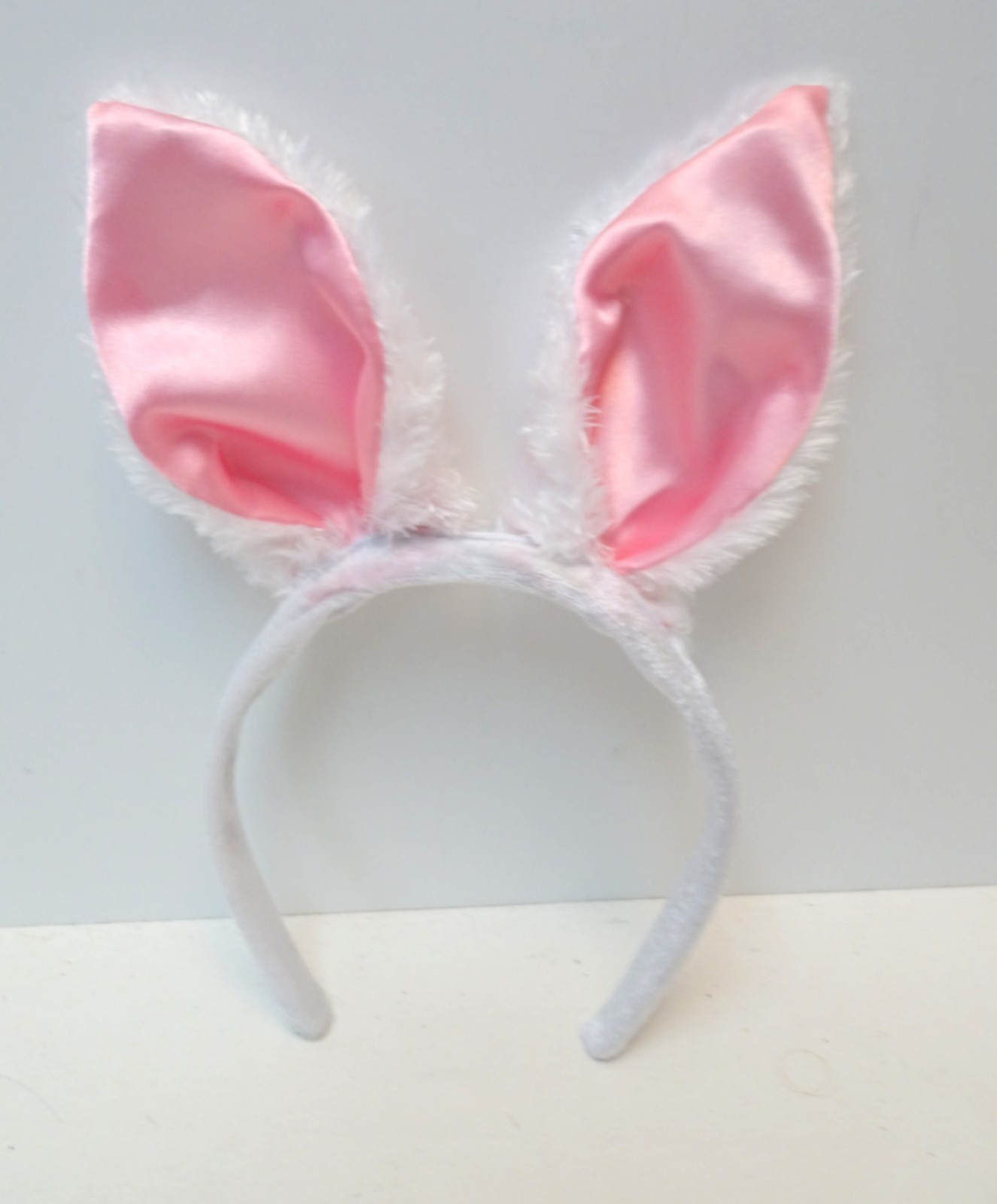 Kids 6 Piece Easter Dinnerware Gift Set Placemat Bunny Ears Gift Boxed