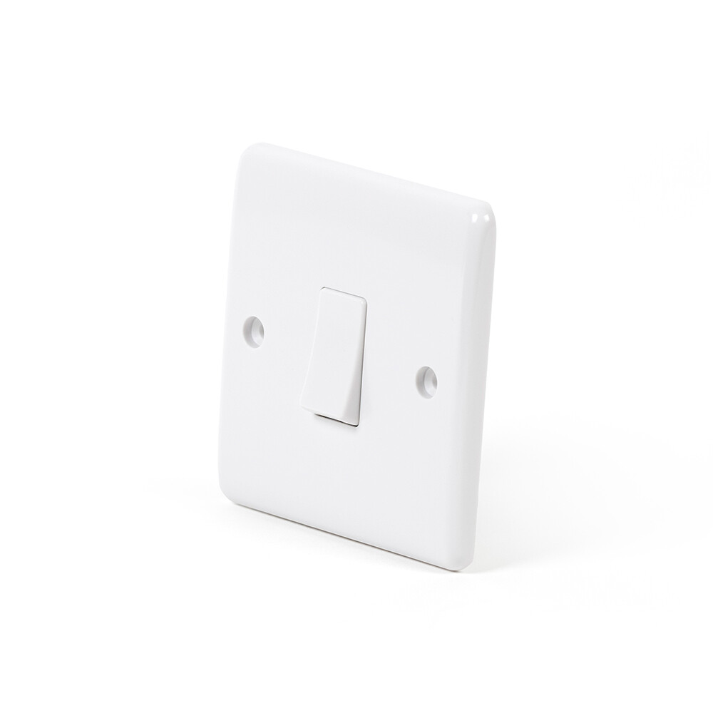 Lieber Silk White Plastic 1 Gang 2 Way 10A Light Switch Single Rocker