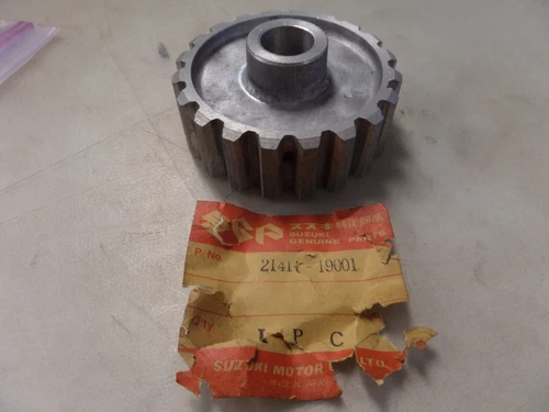 CLUTCH SLEEVE HUB
