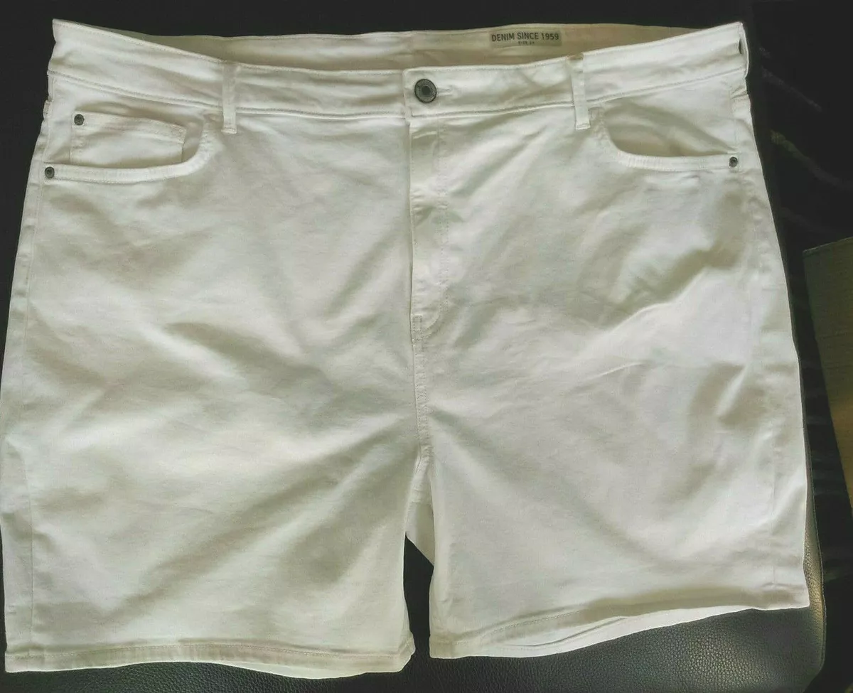 White bermuda shorts plus size 2025