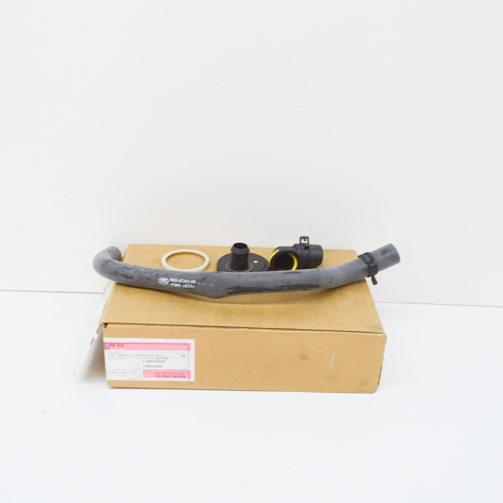 LR FREELANDER 2 L359 Crankcase Ventilation Valve Kit LR032035 NEW