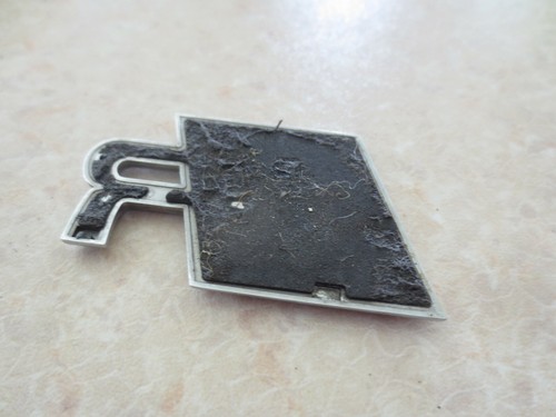 Original Audi R badge / emblem - - - - - - Picture 3 of 3