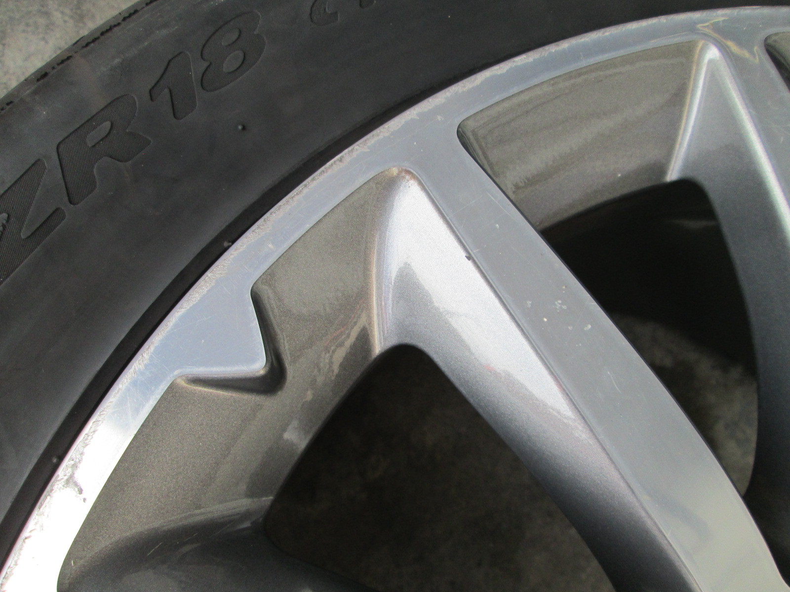 Maserati Ghibli - Rear Wheel / Rim USED # 670010981 