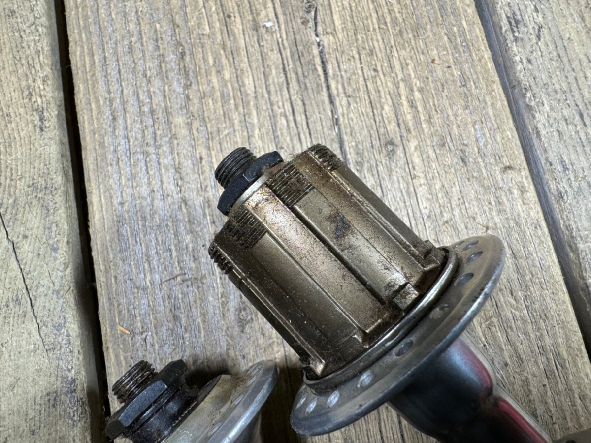 NOS Shimano 105 Hb-1050 36h Small Flange Front Hub for sale