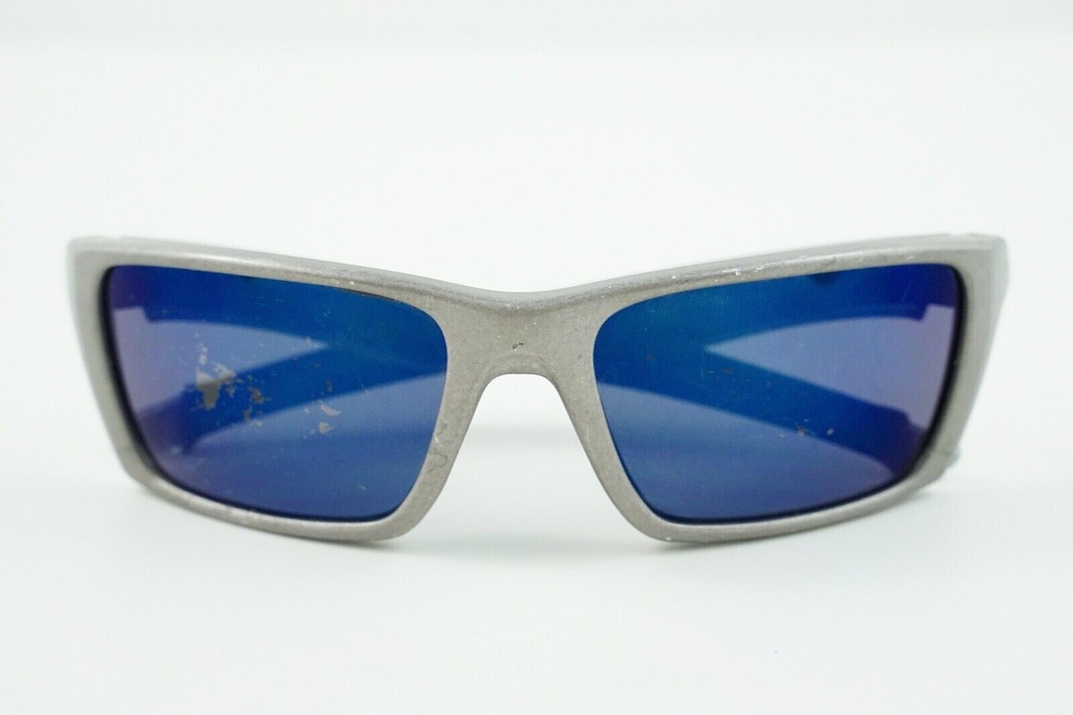 Pre-Owned - OO4045-03 OAKLEY JURY DISTRESSED SILVER/ICE Pre-Owned - OO4045-03 OAKLEY JURY DISTRESSED SILVER/ICE