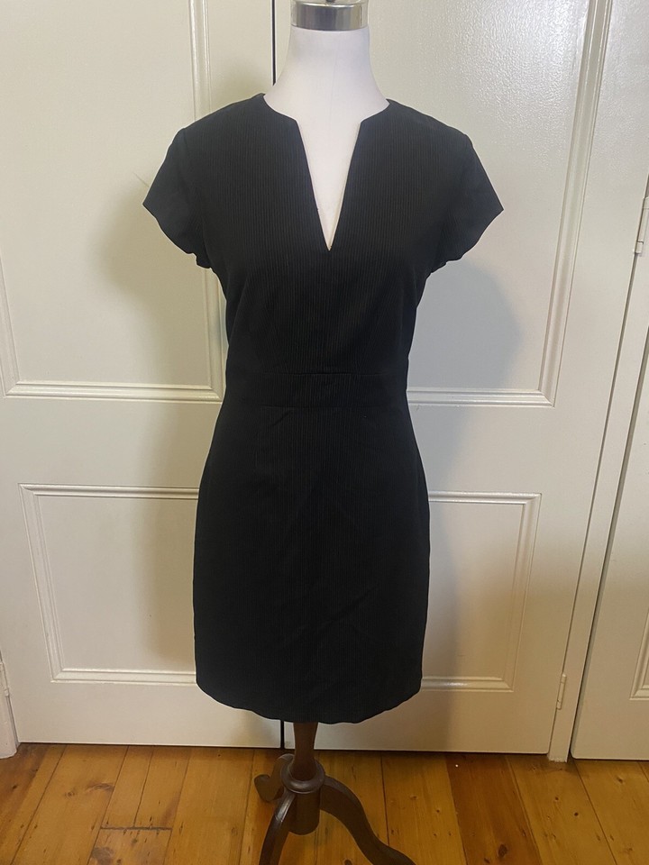 Jacqui-E Ladies Size 8 Black Work Corporate Fine P/Stripe Dress Excellent Cond