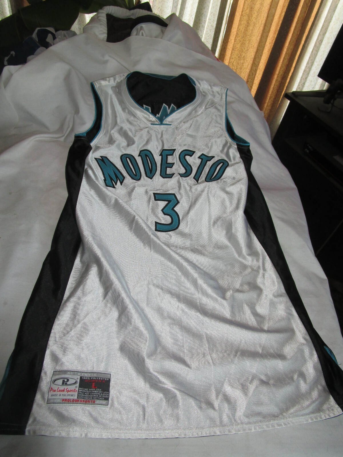Foto 3 di 6