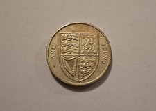 2009 Royal Arms Shield Coin One Pound £1 Circulated Coin