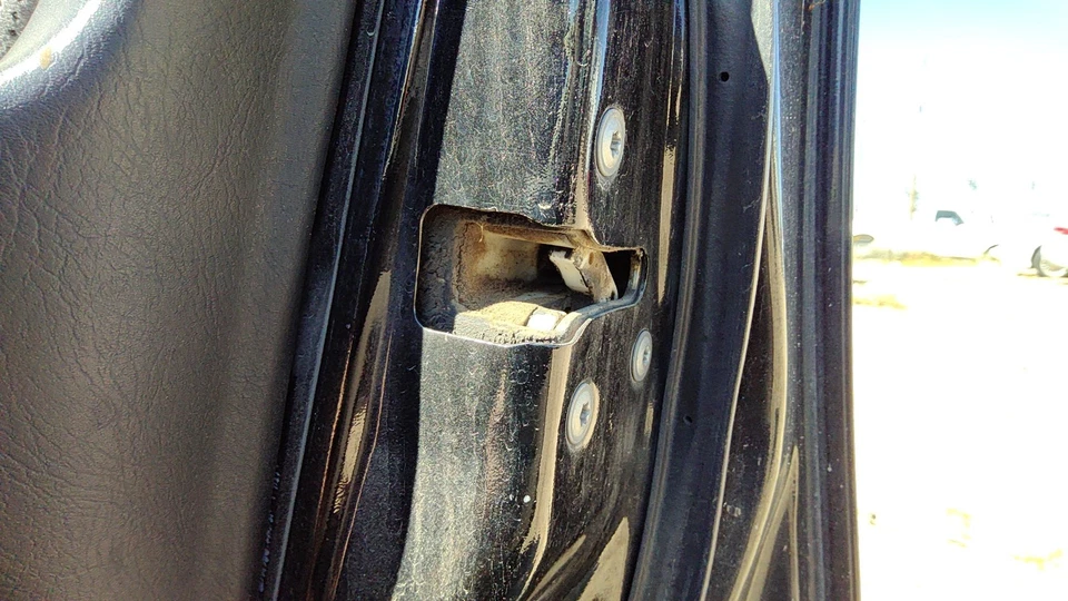 Infiniti G20 1999-2002 pasajero puerta delantera derecha pestillo con varillas/cables OEM Foto 2 de 2