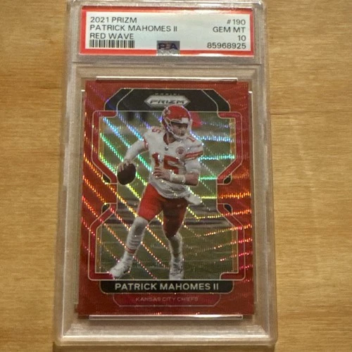 2021 Panini Prizm - Patrick Mahomes II #190 Red Wave Prizm /149 PSA 10