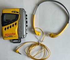 Sony Sports Walkman WM-FS497 Cassette Player AM/FM TESTED WORKS w/ Headphones