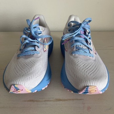 Brooks Women's Ghost 17 Two Color Schemes to Pick From Each $95 Brand New!