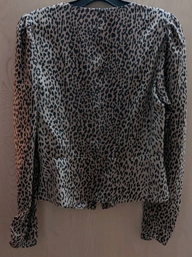 NEW - Frame - Leopard Print Silk Peplum Blouse - Size Small MSRP $378 NWT - Picture 2 of 6