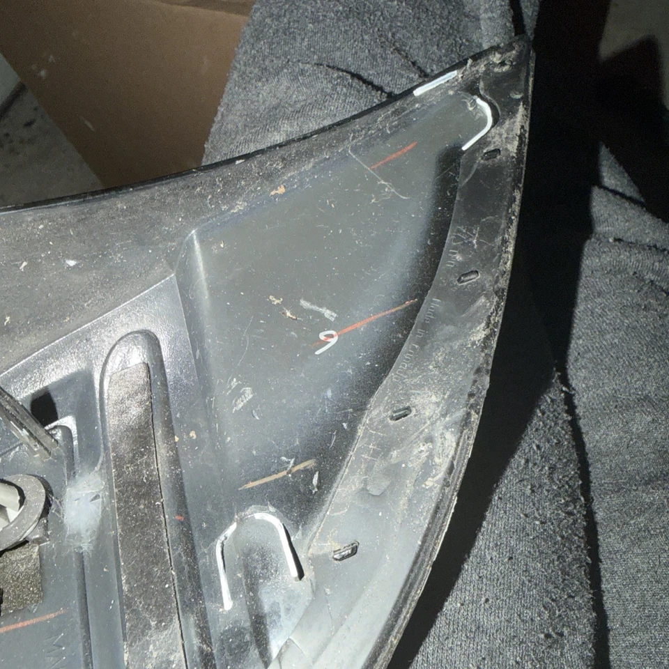 11-15 Chevy Volt Delantero Izquierdo Guardabarros Lado del Conductor Emblema Superior Insignia Borde OEM GM Foto 3 de 3